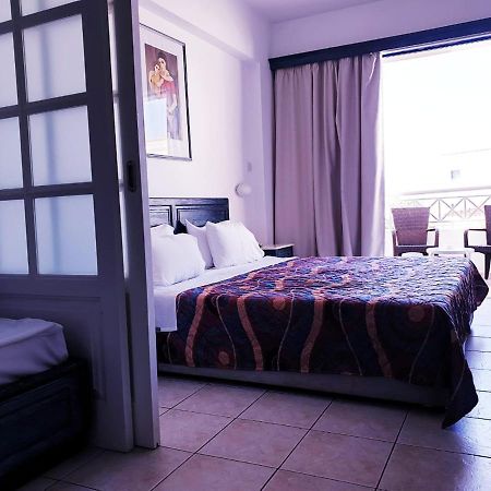 Sea Base Holiday Apartments Klorakas Екстер'єр фото